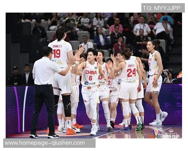 上海女篮与陕西女篮激战正酣谁能在这场对决中笑到最后